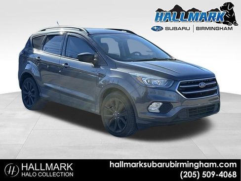Used 2018 Ford Escape SE w/ SE Sport Appearance Package image 1