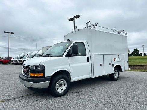 New 2025 GMC Savana 3500 w/ Power Convenience Package image 2