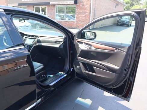 Used 2019 Cadillac XTS Luxury FWD image 10