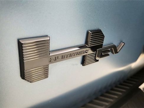 Used 2024 GMC Hummer EV 3X w/ Omega Edition image 17