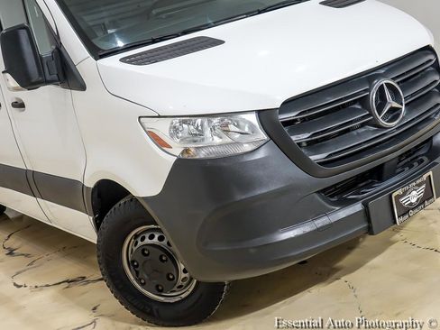 Used 2019 Mercedes-Benz Sprinter 170 Cargo w/ Driver Convenience Package image 6