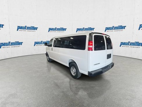 Used 2025 Chevrolet Express 3500 LS RWD image 8