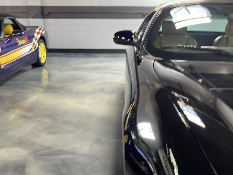 Used 2005 Ford Thunderbird RWD image 8