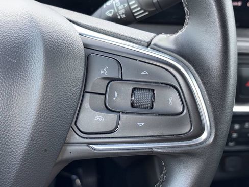 Used 2024 Buick Encore GX Sport Touring FWD image 16