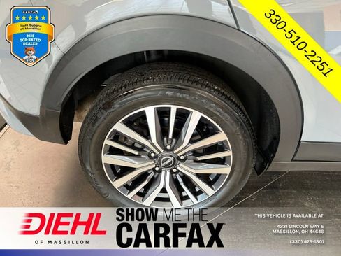 Used 2024 Nissan Kicks SR FWD image 9