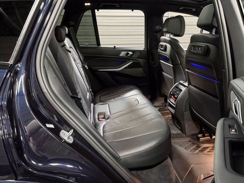 Used 2019 BMW X5 xDrive50i w/ M Sport Package image 16