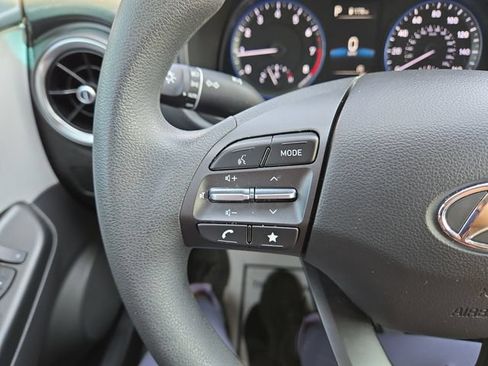 Used 2023 Hyundai Kona SEL FWD image 18