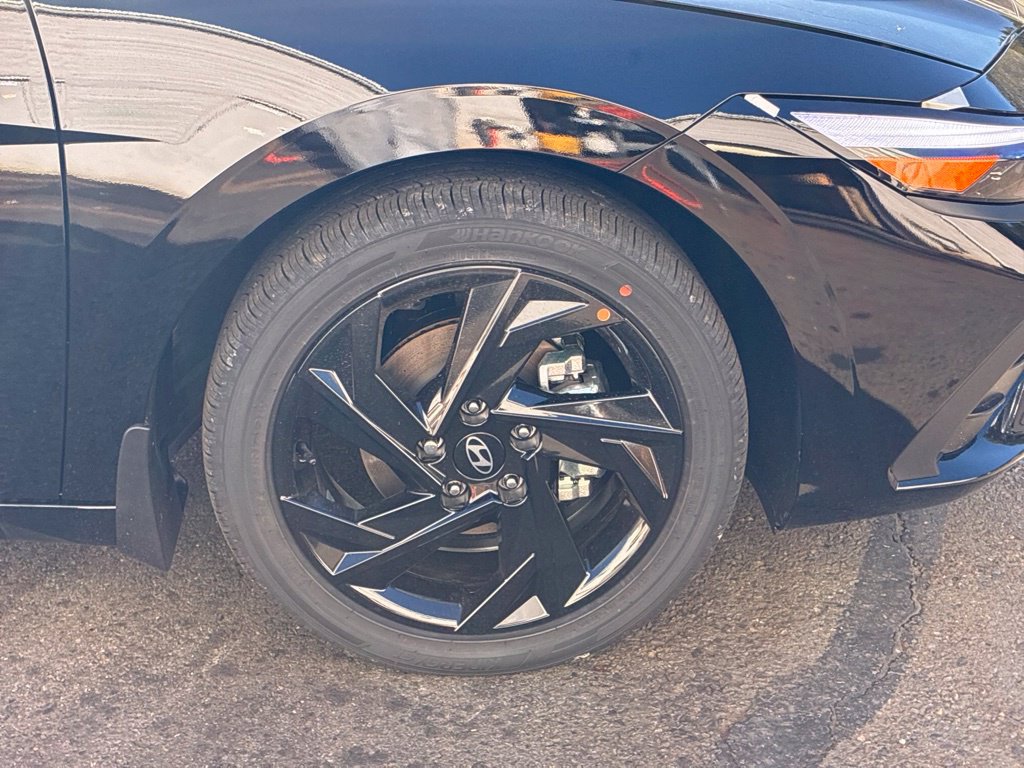 New 2026 Hyundai Elantra SEL Sport FWD image 44