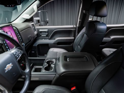 Used 2019 Chevrolet Silverado 2500 LTZ w/ Duramax Plus Package image 60