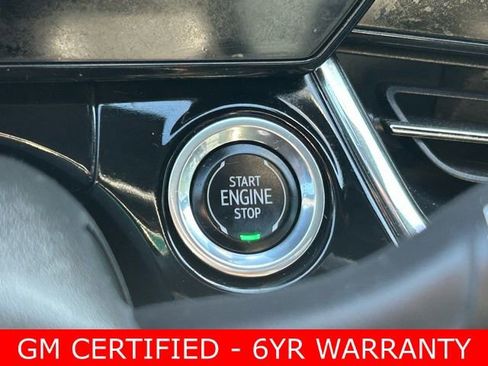 Used 2025 Chevrolet Trax RS w/ Sunroof Package image 27