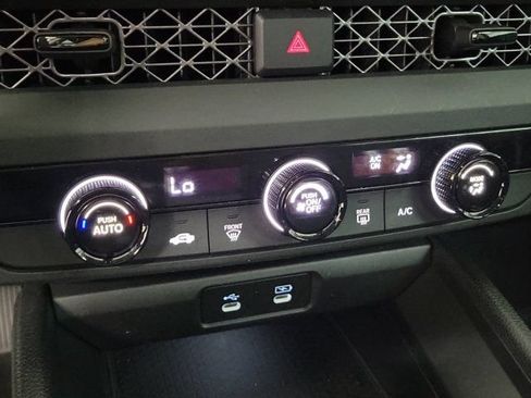 Certified 2023 Honda Accord LX image 30