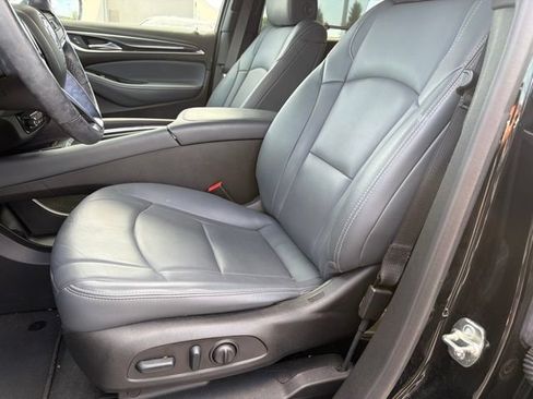 Used 2024 Buick Enclave Essence w/ Technology Package AWD/4WD image 9