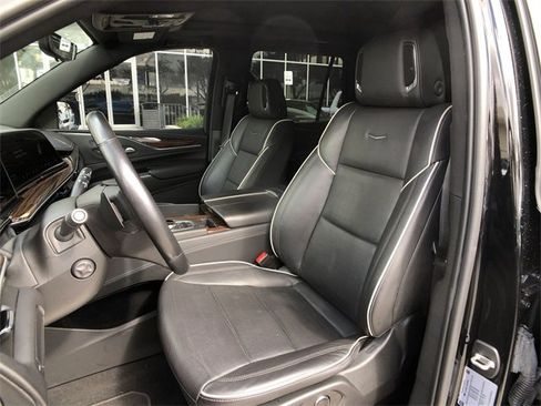 Certified 2021 Cadillac Escalade Premium Luxury image 19