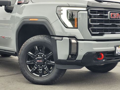 Used 2024 GMC Sierra 2500 AT4 w/ Max Trailering Package AWD/4WD image 11