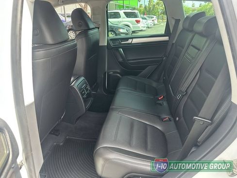 Used 2013 Volkswagen Touareg Sport AWD/4WD image 15