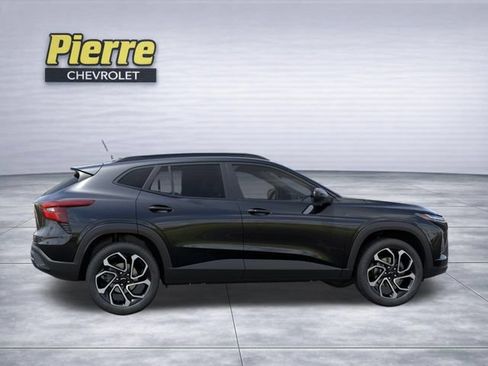 New 2026 Chevrolet Trax RS w/ Driver Confidence Package FWD image 5