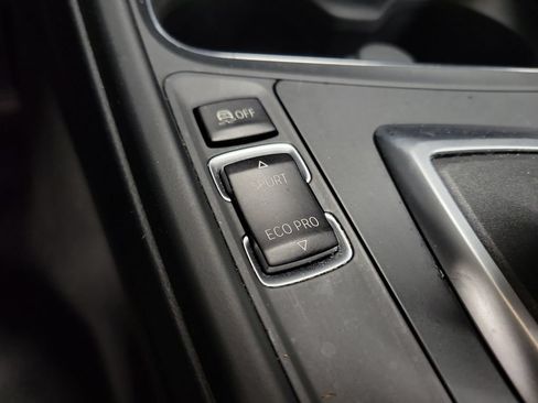 Used 2016 BMW 320i xDrive Sedan AWD/4WD image 21