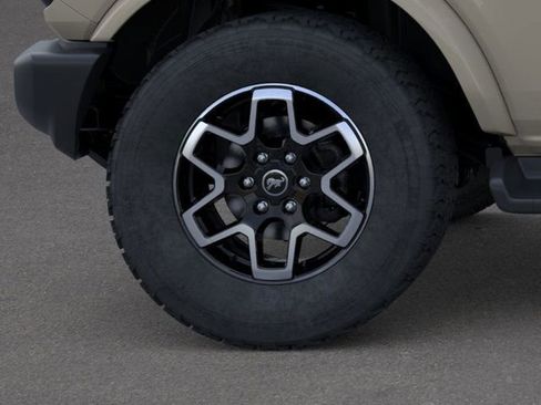 New 2025 Ford Bronco Outer Banks image 24