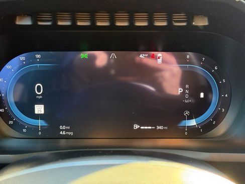 Certified 2025 Volvo XC90 B6 Plus image 21