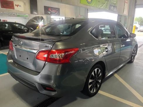 Used 2019 Nissan Sentra SR FWD image 5