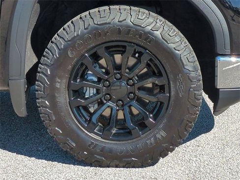 Used 2024 GMC Sierra 1500 Pro w/ Pro Value Package image 11