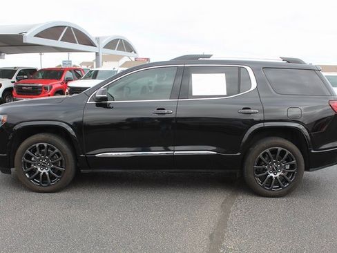 Used 2023 GMC Acadia Denali w/ Black Diamond Edition image 11