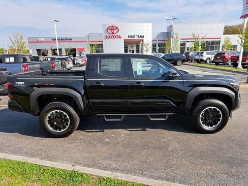 New 2026 Toyota Tacoma TRD Off-Road image 5