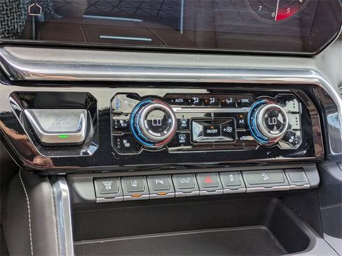 Used 2024 GMC Sierra 3500 Denali Ultimate image 23