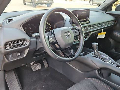 Used 2025 Honda HR-V Sport image 10