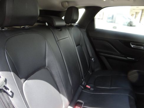 Used 2017 Jaguar F-PACE Premium AWD/4WD image 29