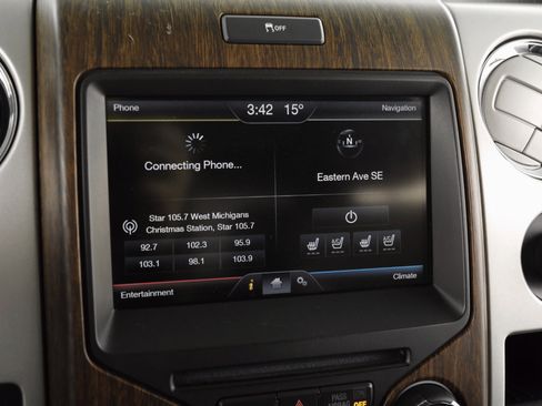 Used 2014 Ford F150 Lariat w/ Equipment Group 502A Luxury image 17