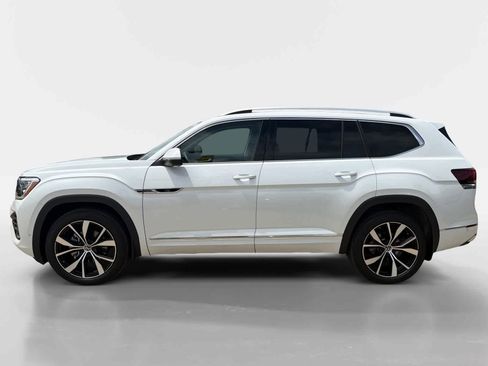Used 2024 Volkswagen Atlas SEL Premium R-Line AWD/4WD image 3