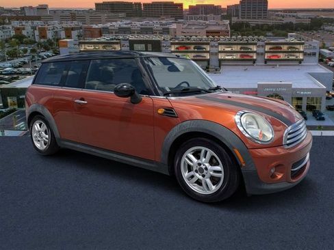 Used 2013 MINI Cooper Clubman FWD image 1