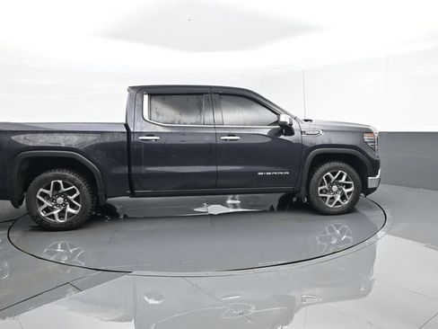 Used 2022 GMC Sierra 1500 SLT AWD/4WD image 4
