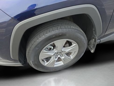 Used 2025 Toyota RAV4 XLE w/ Convenience Package image 12