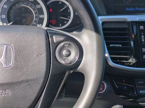 Used 2017 Honda Accord EX-L image 19