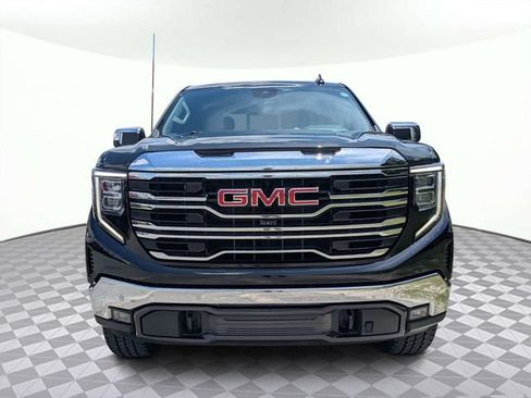 Used 2022 GMC Sierra 1500 SLT w/ SLT Premium Plus Package AWD/4WD image 9