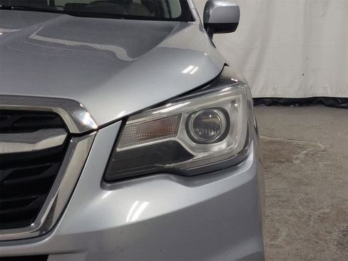 Used 2017 Subaru Forester 2.5i Limited image 11