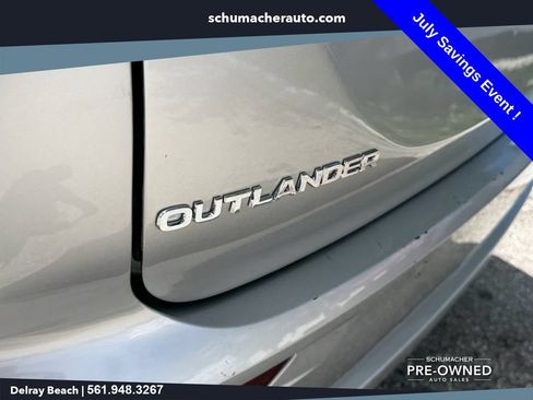 Used 2024 Mitsubishi Outlander FWD image 14