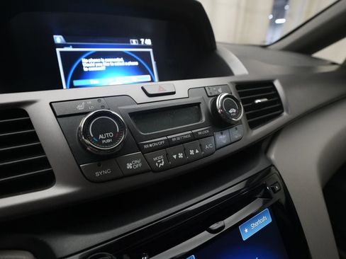 Used 2015 Honda Odyssey EX-L image 24