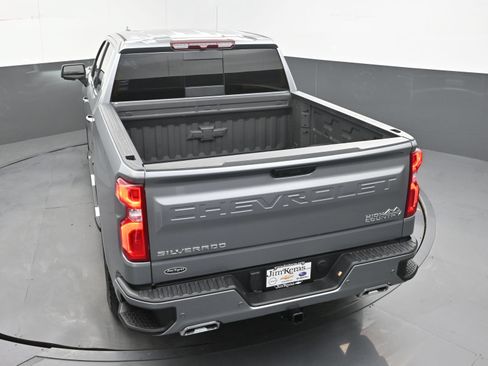 Used 2025 Chevrolet Silverado 1500 High Country AWD/4WD image 35