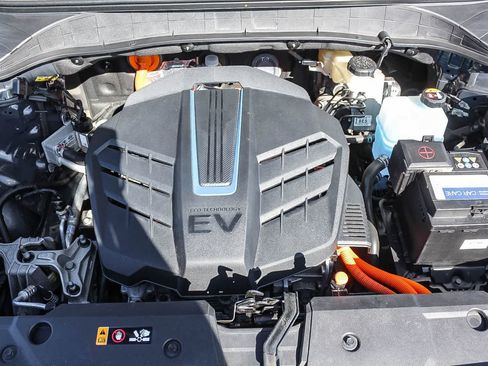 Certified 2023 Hyundai Kona SE w/ Cargo Package image 39