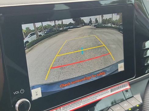 Used 2026 Toyota Camry SE FWD image 26