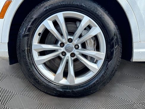 Used 2018 Audi Q7 3.0T Premium Plus w/ Premium Plus Package AWD/4WD image 34