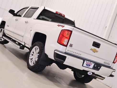 Used 2018 Chevrolet Silverado 1500 High Country AWD/4WD image 37