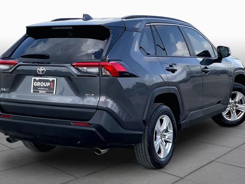 Used 2021 Toyota RAV4 XLE FWD image 13