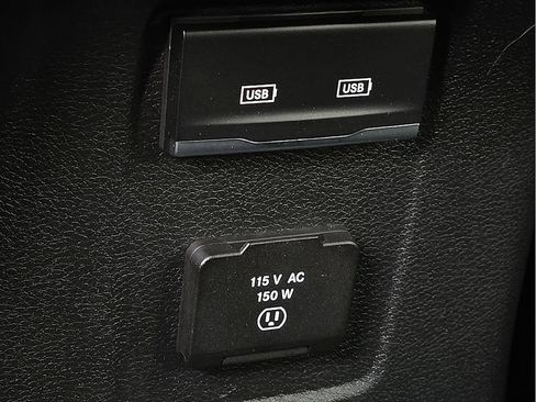 Used 2023 Jeep Wrangler Unlimited Sahara w/ Cold Weather Group AWD/4WD image 10