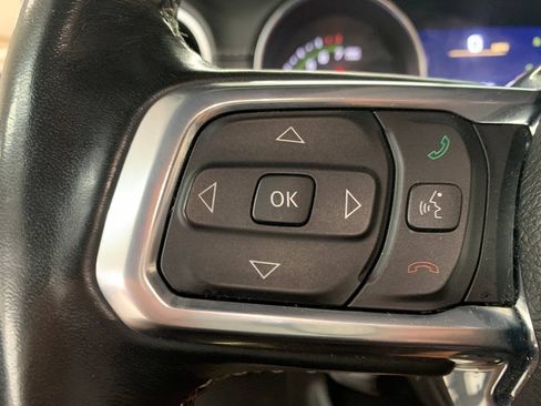 Used 2022 Jeep Wrangler Unlimited Sahara w/ Cold Weather Group AWD/4WD image 17
