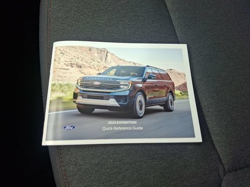 Used 2025 Ford Expedition Max Active AWD/4WD image 25