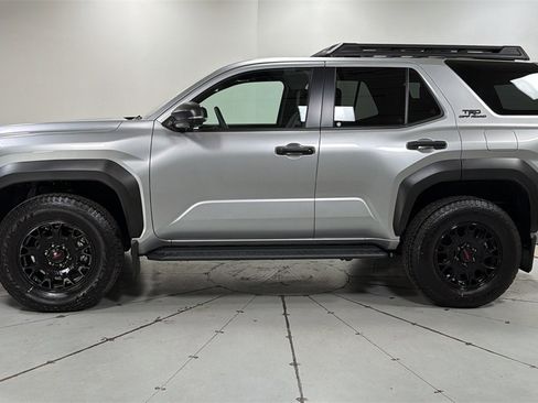 Certified 2025 Toyota 4Runner TRD Off-Road Premium image 8